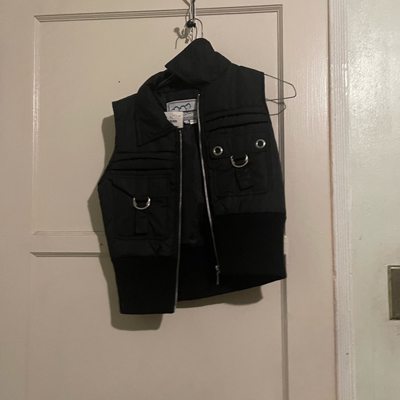 Boys black puffer vest size small - Picture 1 of 5